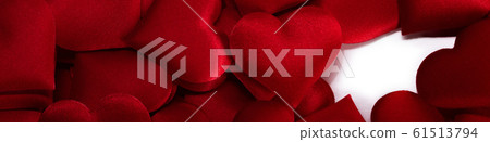 Valentines day hearts background 61513794
