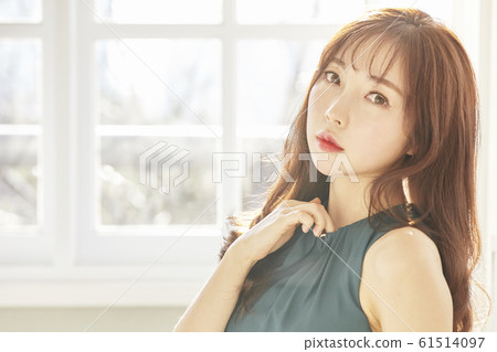 女商人，年輕女子，早晨，禮服，客廳，房間，房子，美女 61514097