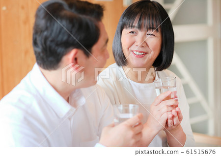 Water seniors stare at each other Water seniors stare at each other 61515676