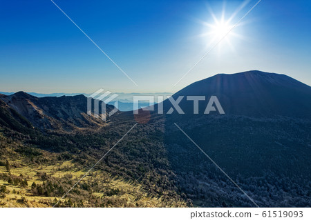 從Tomi的頭看到Asama,Yunohira和Asahi 從Tomi的頭看到Asama,Yunohira和Asahi 61519093