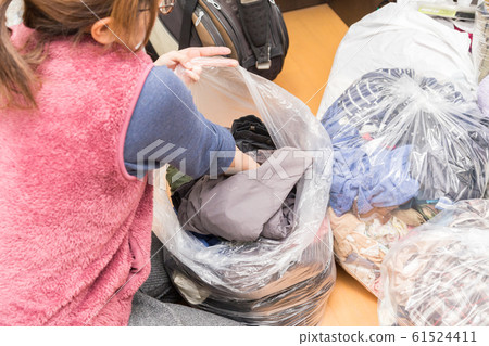 一個女人清洗自己 一個女人清洗自己 61524411