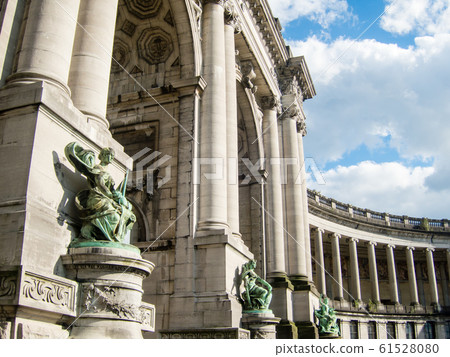 在布魯塞爾的大歷史石建築 在布魯塞爾的大歷史石建築 61528080