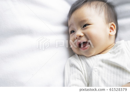 baby boy 6 month in bedroom 61528379