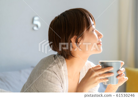 Housewife Woman Coffee Relax Lifestyle 61530246