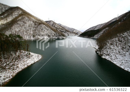 Snow dam lake, Yunishigawa dam Snow dam lake, Yunishigawa dam 61536322