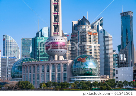 《Shanghai》 View of the Bund, Skyscrapers of Lujiazui 《Shanghai》 View of the Bund, Skyscrapers of Lujiazui 61541501