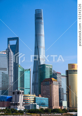 《Shanghai》 View of the Bund, Skyscrapers of Lujiazui 61541526