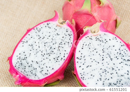  Dragon fruit  61551201