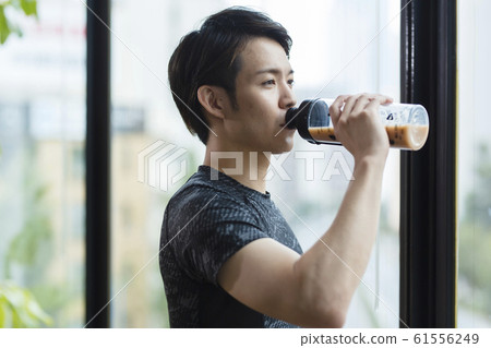 運動員飲用蛋白 61556249