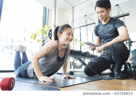 Personal gym image_push-up 61556653