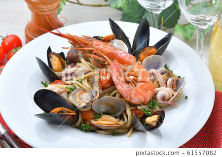 海鮮pescatore（海鮮意麵配扁麵條） 61557082