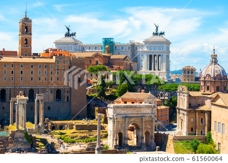 Forum and Victor Emmanuel 61560064