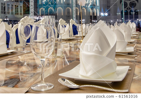 Table setting at traditional restaurant Table setting at traditional restaurant 61561016