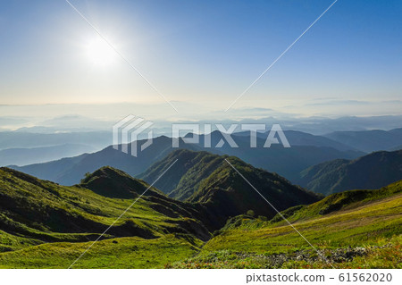 View from Goryu Sanso towards Tomi ridge (morning) 61562020