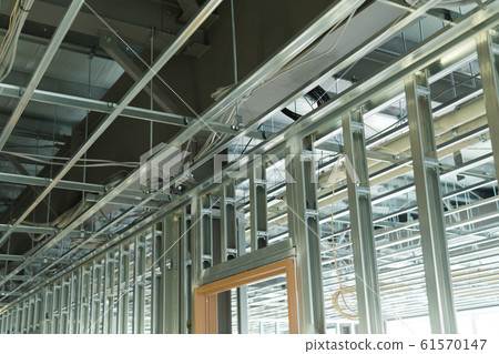 Wood frame  61570147