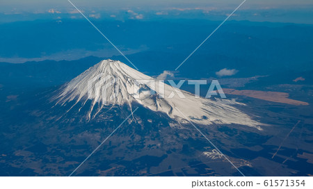 春季三月初俯瞰富士山 61571354