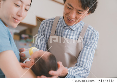 第10天出生後10天 61573118