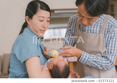 第10天出生後10天 61573122