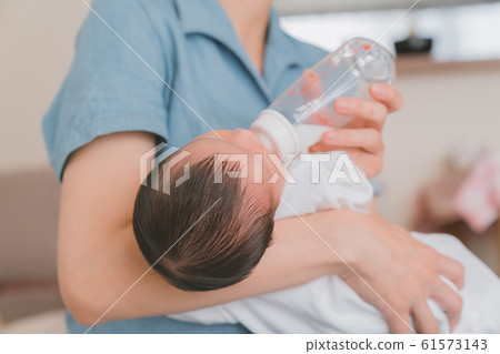 Day 10 10 days after birth 61573143