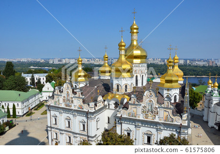 Uspenski Cathedral in Kiev Uspenski Cathedral in Kiev 61575806