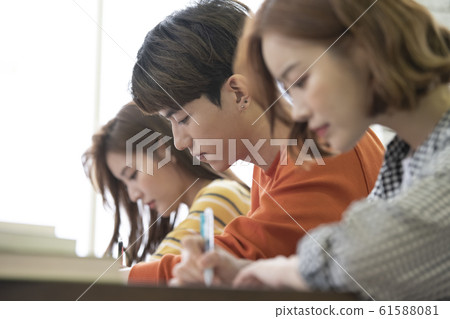 Campus Life Class 61588081