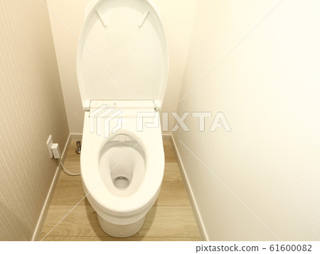新建的住宅廁所形象 61600082