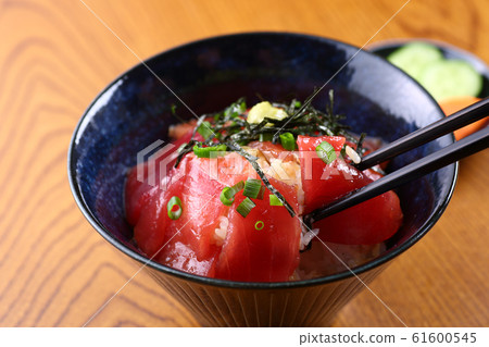 Pickled tuna on rice 61600545