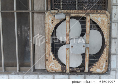 Old fan 61604997