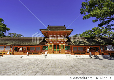 Usa Jingu Shrine Uemiya Minamichuromon Gate Usa City, Oita Prefecture 61615603