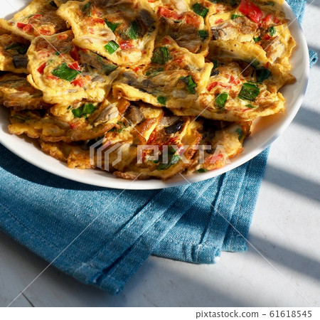 韓國料理雞蛋蘑菇醬 韓國料理雞蛋蘑菇醬 61618545