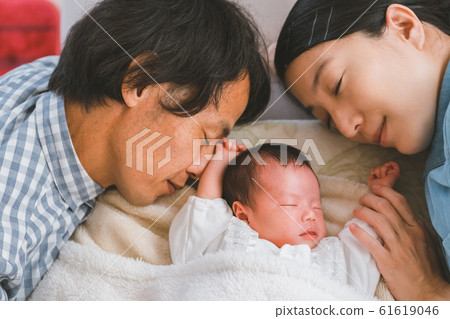 Day 10 10 days after birth Day 10 10 days after birth 61619046