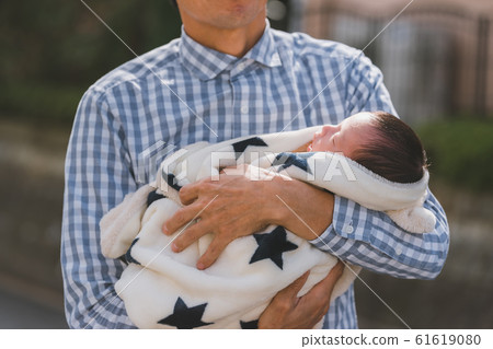 Day 10 10 days after birth Day 10 10 days after birth 61619080