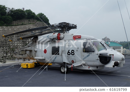 SH-60K巡邏直升機在船上釋放 SH-60K巡邏直升機在船上釋放 61619799