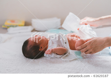 Day 10 10 days after birth Day 10 10 days after birth 61620187