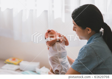 Day 10 10 days after birth 61620708