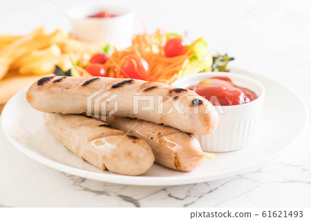 grilled sausage with vegetable grilled sausage with vegetable 61621493