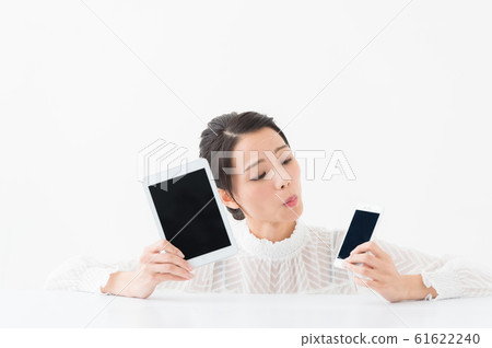 Mobile devices and women 61622240