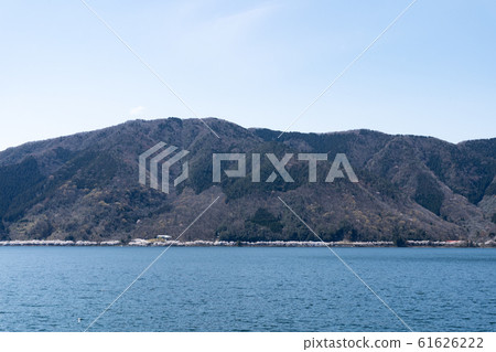 從海角對岸的大崎海津的櫻花風景 從海角對岸的大崎海津的櫻花風景 61626222