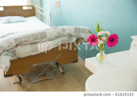 Nursing facility hospitalization bed 61628183