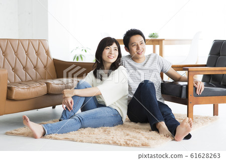 Couple Couple Living Lifestyle Relax Smile Couple Couple Living Lifestyle Relax Smile 61628263