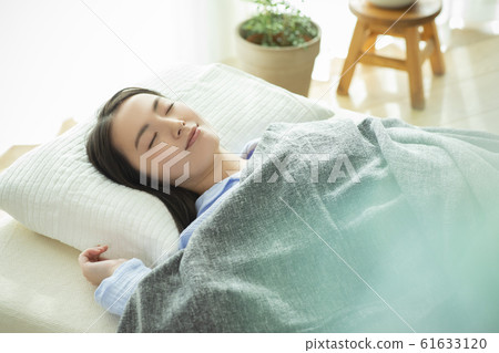 女人睡眠睡眠睡眠 61633120