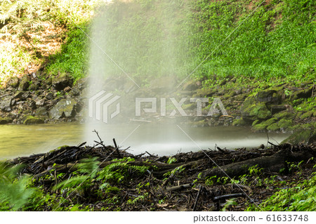 從若狹町廣丁高原，可以看到未開發的“ Oshitaki Falls”的背景！ （鳥取縣矢津郡若狹町） 61633748