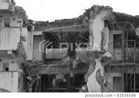 Building demolition work 61636599