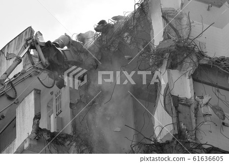 Building demolition work 61636605