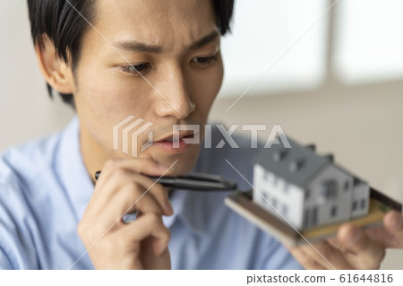 自己的房子新建築抵押裝修男 61644816