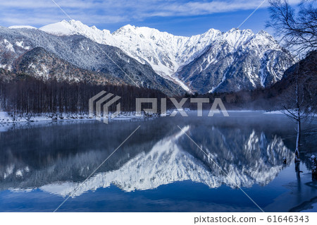 [長野縣]冬季上高地大正池 61646343