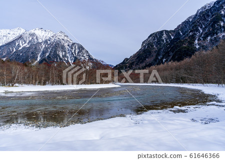 [Nagano Prefecture] Winter Kamikochi Northern Alps and Azusa River 61646366