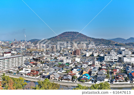 [From Marugame Castle] (High resolution version) Ichibancho, Marugame City, Kagawa Prefecture 61647613
