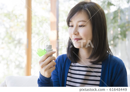 婦女使用支氣管擴張藥 61648449