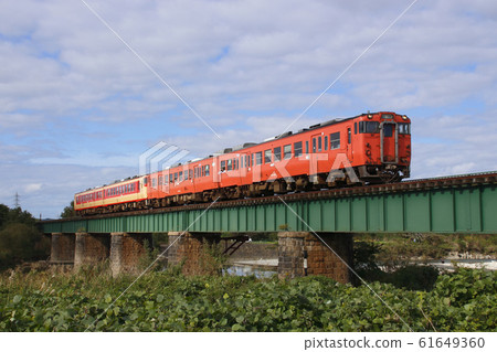 非凡的快速Banetsu West Line秋葉享受(2019) 非凡的快速Banetsu West Line秋葉享受(2019) 61649360